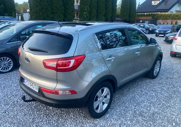 Kia Sportage cena 40900 przebieg: 207000, rok produkcji 2010 z Puławy małe 56